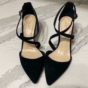 COPY - Vince Camuto black heels